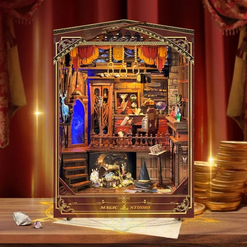 Book Nook - Magic Studio Gesamtansicht mit detaillierter Szenerie
