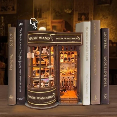Mini Miniatur Haus - Magic Wand Shop Gesamtansicht mit detaillierter Szenerie