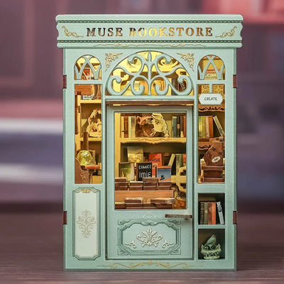 Book Nook - Muse Bookstore Gesamtansicht mit detaillierter Szenerie