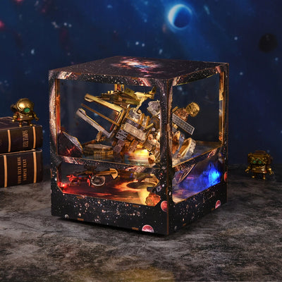 Schräge Gesamtansicht der beleuchteten Weltraumszene