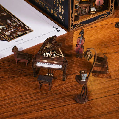 Detailansicht eines dekorativen Elements im Book Nook - Nightingale Harp Room mit feinen Details