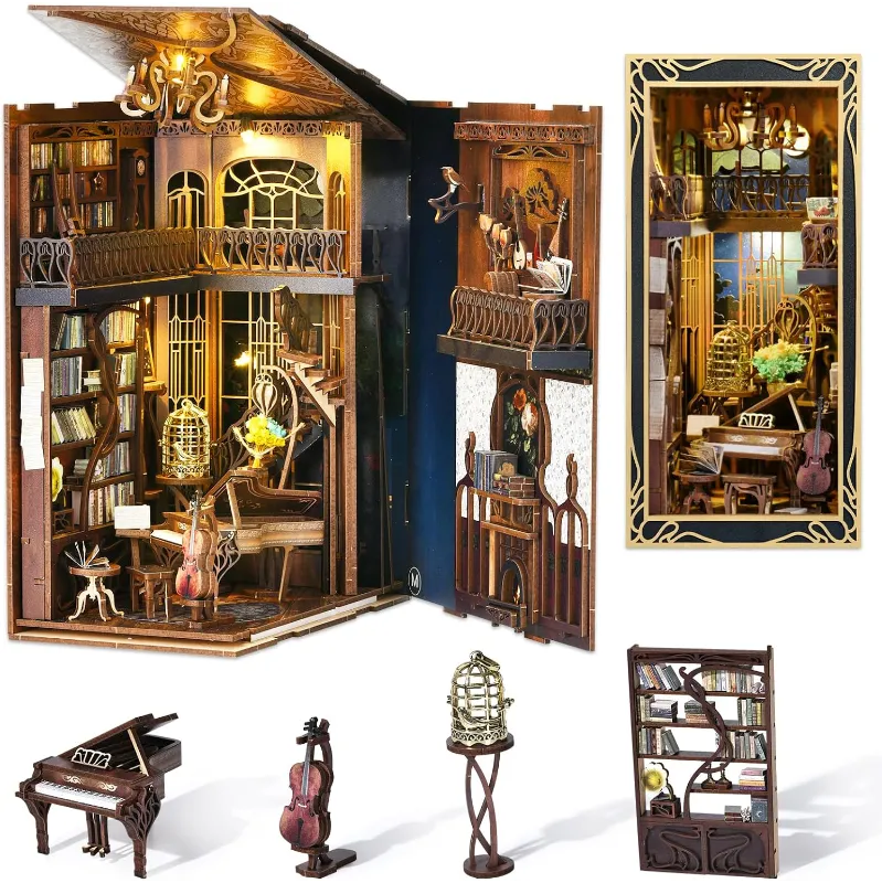 Innenansicht des Book Nook - Nightingale Harp Room mit detaillierten Dekorationselementen