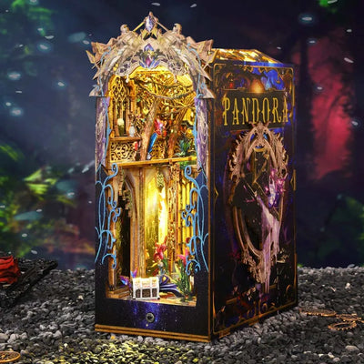 Pandora's Box illuminato con fianco decorato e gemma viola