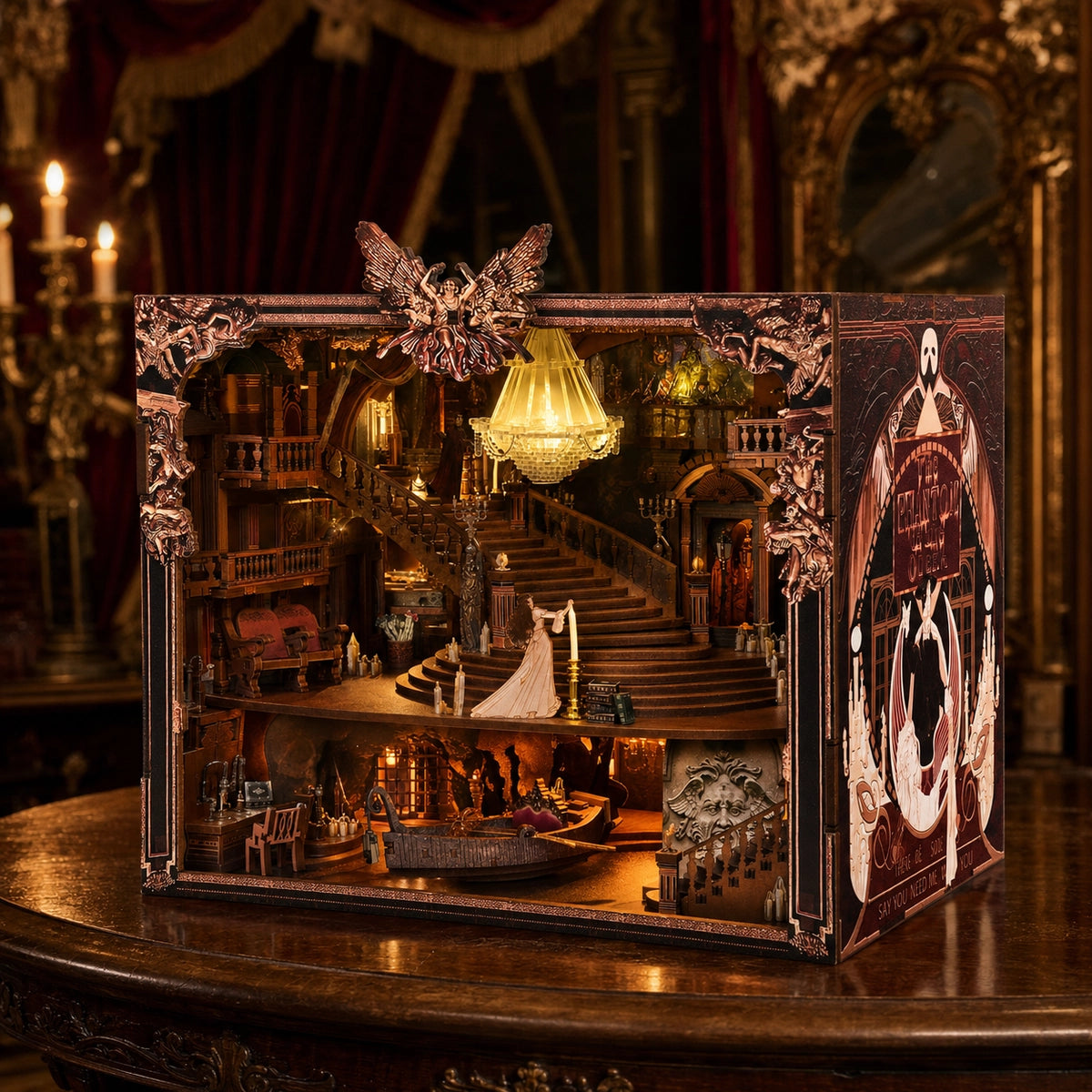 Phantom of the Opera Max Book Nook mit Kronleuchter, Freitreppe und Unterwelt