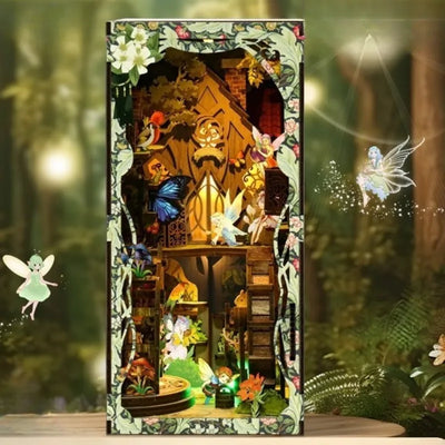 Book Nook - Secret World Of The Forest Gesamtansicht mit detaillierter Szenerie