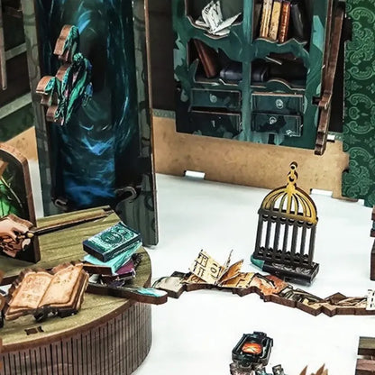 Detailansicht des Book Nook - Snake House mit präzise geschnittenen Holzteilen aus hochwertigem Material