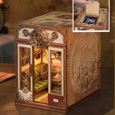 Nahaufnahme des Book Nook - Magical Library mit reichhaltigen Details