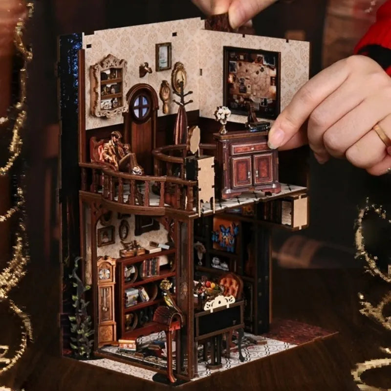 Book Nook - The Case of the Hidden Box