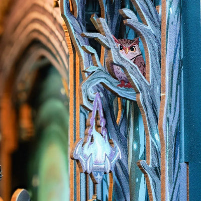Nahaufnahme des Book Nook - The Gate of Wonderland mit reichhaltigen Details
