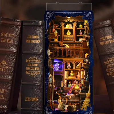 Book Nook - The Magic Study mit Staubschutz und langlebigem Design