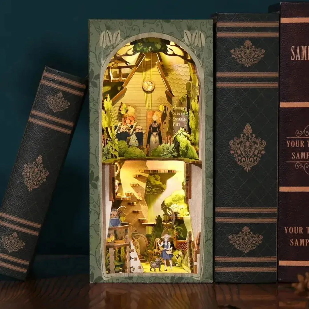 Book Nook - The Wizard of Oz (Der Zauberer von Oz) Produktbild auf booknook.de