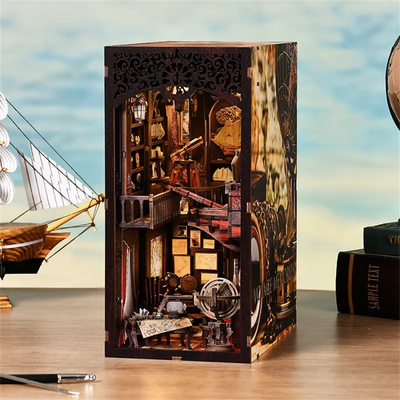 Book Nook - Voyage Memories Gesamtansicht mit detaillierter Szenerie