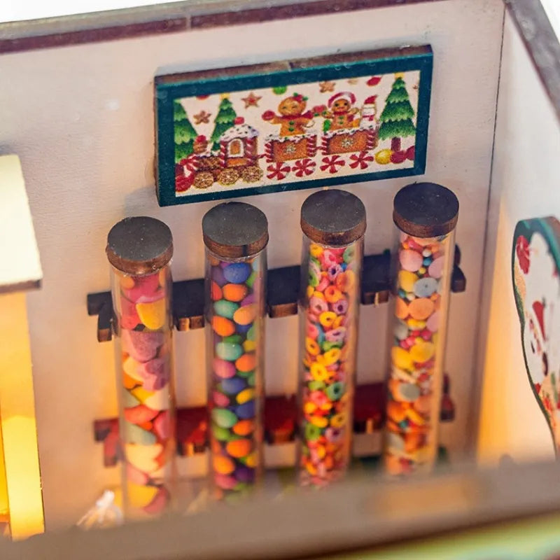 Nahaufnahme des Miniatur Haus Bausatz - Candy House mit reichhaltigen Details
