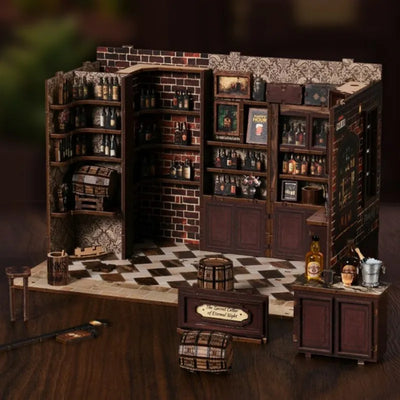 Detailansicht des Miniatur Haus Bausatz - Corner Tavern mit präzise geschnittenen Holzteilen aus hochwertigem Material