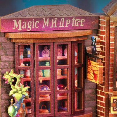 Nahaufnahme des Miniatur Haus Bausatz - Magic Alley mit reichhaltigen Details