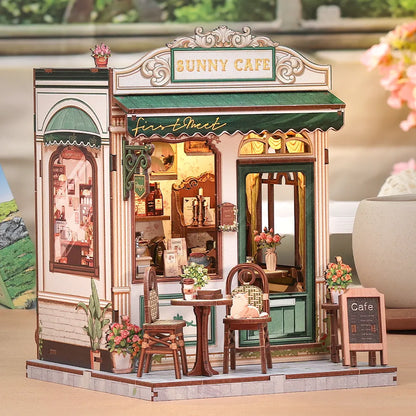 Seitliche Ansicht des Miniatur Haus Bausatz - Sunny Cafe mit gut sichtbaren Elementen