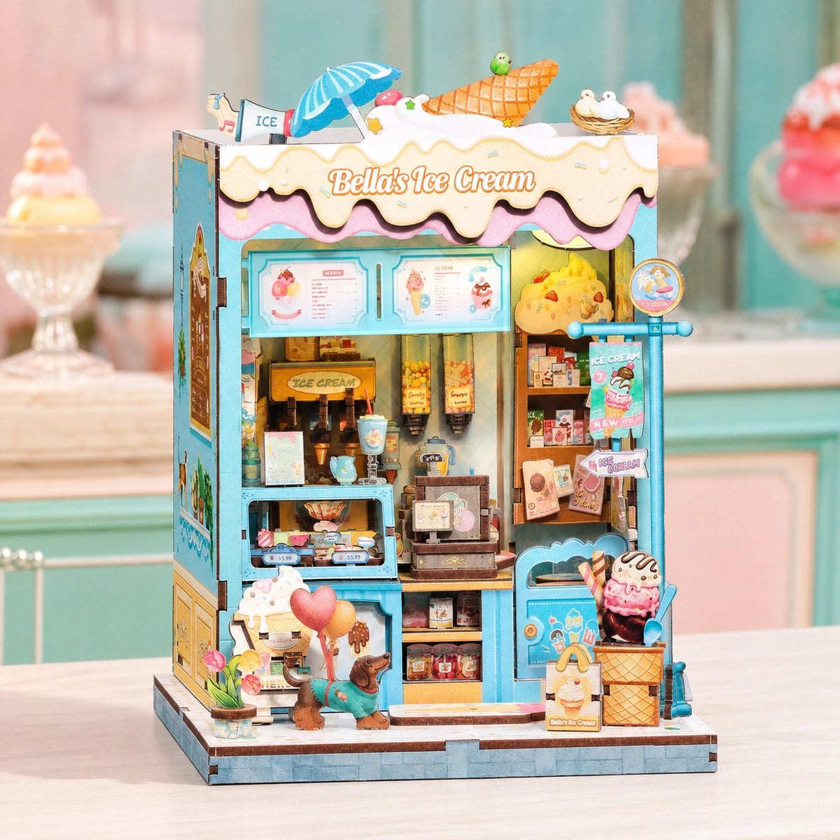 Bella's Ice Cream come casa in miniatura in un'ambientazione estiva