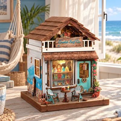 Miniaturowy sklep surfingowy pod kątem z malowaną ścianą boczną