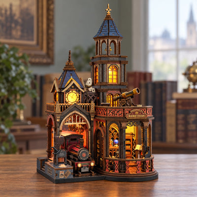 Eternal Night Platform met rode locomotief en verlichte tovertoren