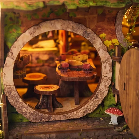 Miniatur Haus - Green Vine Cottage