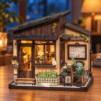 Kissa Coffee dans une lumière du soir