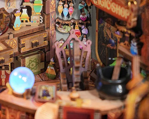 Miniatur Haus - Magic Shop mit dynamischem LCD-Farbbildschirm