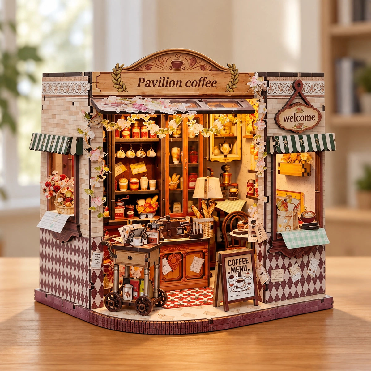 Pavilion Coffee mit offener Front und blumengeschmücktem Eingang