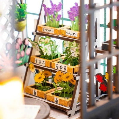 Miniatur Haus -Spring Sakura Greenhouse