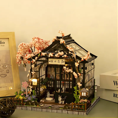 Miniatur Haus -Spring Sakura Greenhouse