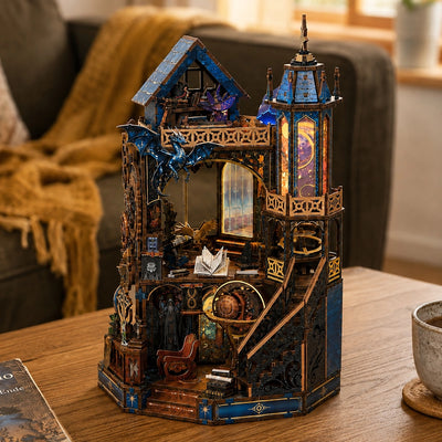Starfall Spire aus seitlichem Blickwinkel mit Spiegelreflexionen und Himmelsmodell