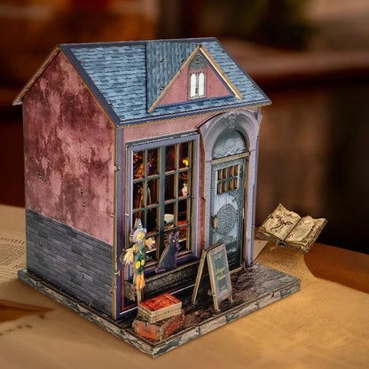 Seitliche Ansicht des Miniature Haus - Dark Cabin mit gut sichtbaren Elementen