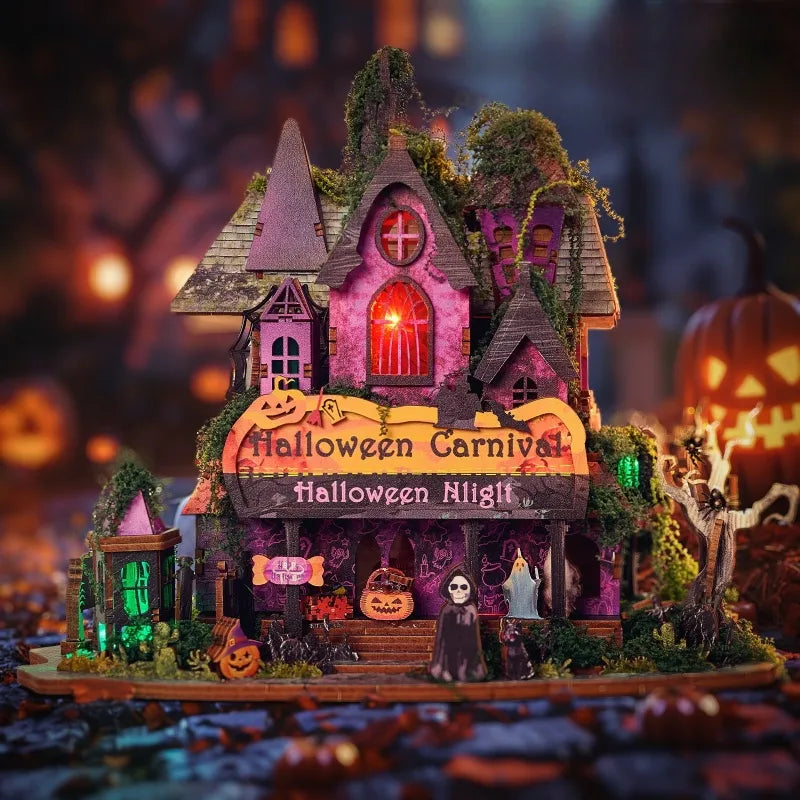 Miniature House - Halloween Night Gesamtansicht mit detaillierter Szenerie