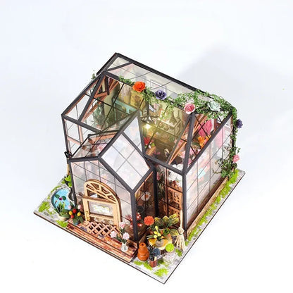Obere Ansicht des Miniature House - Jenny Greenhouse mit detaillierten Mustern und Beleuchtung