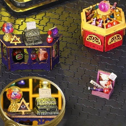 Nahaufnahme des Miniature House - Magic Energy Station mit reichhaltigen Details