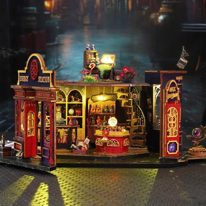 Miniature House - Magic Energy Station Gesamtansicht mit detaillierter Szenerie