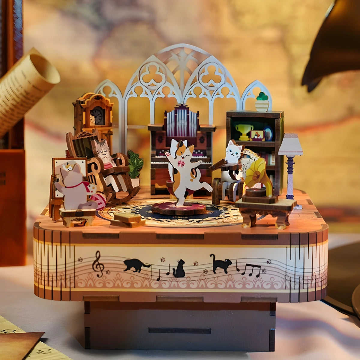 Vue de face avec gramophone et orgue